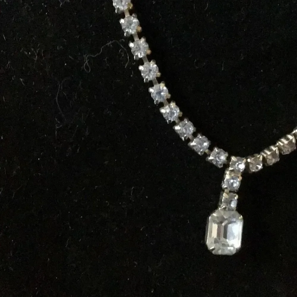Gorgeous Faux diamond necklace by La-Rel